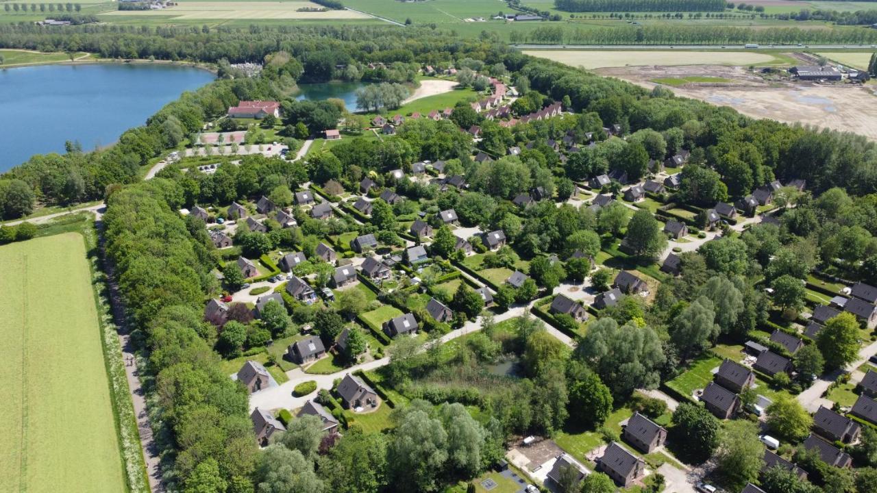 Vakantiepark 'T Broeckhuys Hotel Ewijk Kültér fotó