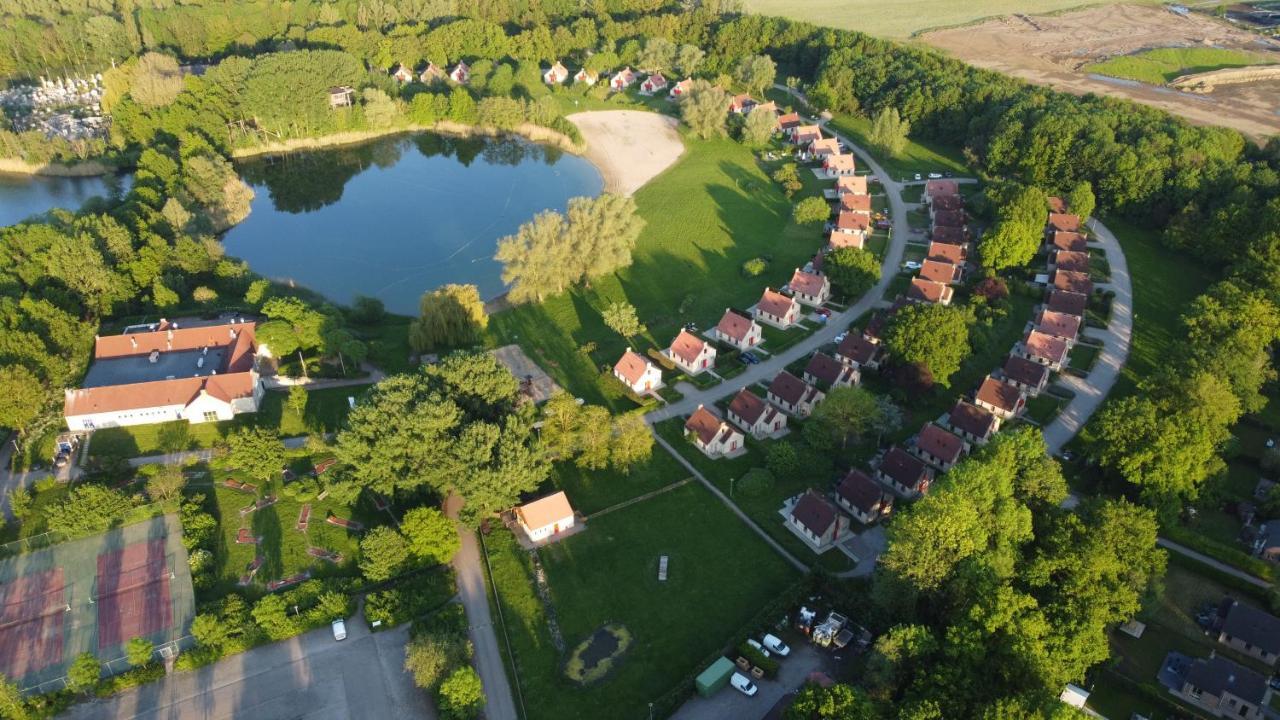 Vakantiepark 'T Broeckhuys Hotel Ewijk Kültér fotó
