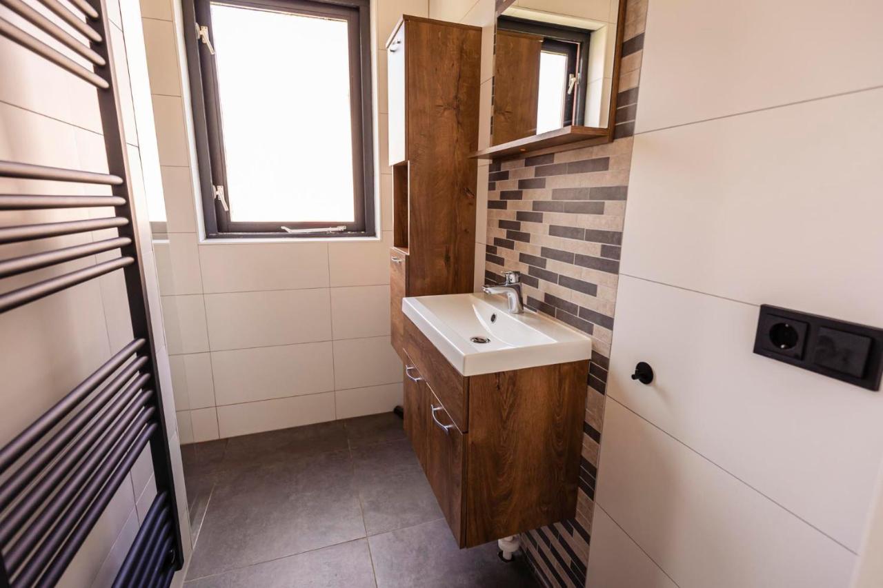 Vakantiepark 'T Broeckhuys Hotel Ewijk Kültér fotó